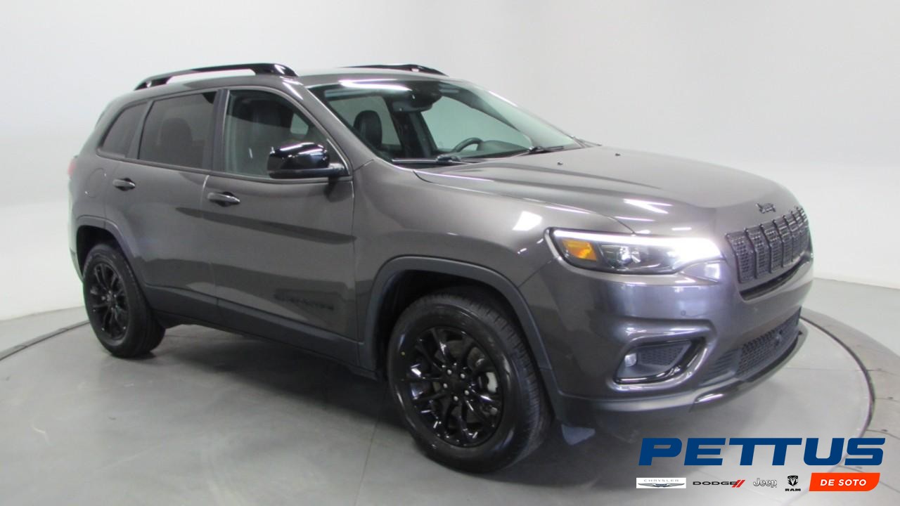 2023 Granite Crystal Metallic Clearcoat Jeep Cherokee Altitude SUV