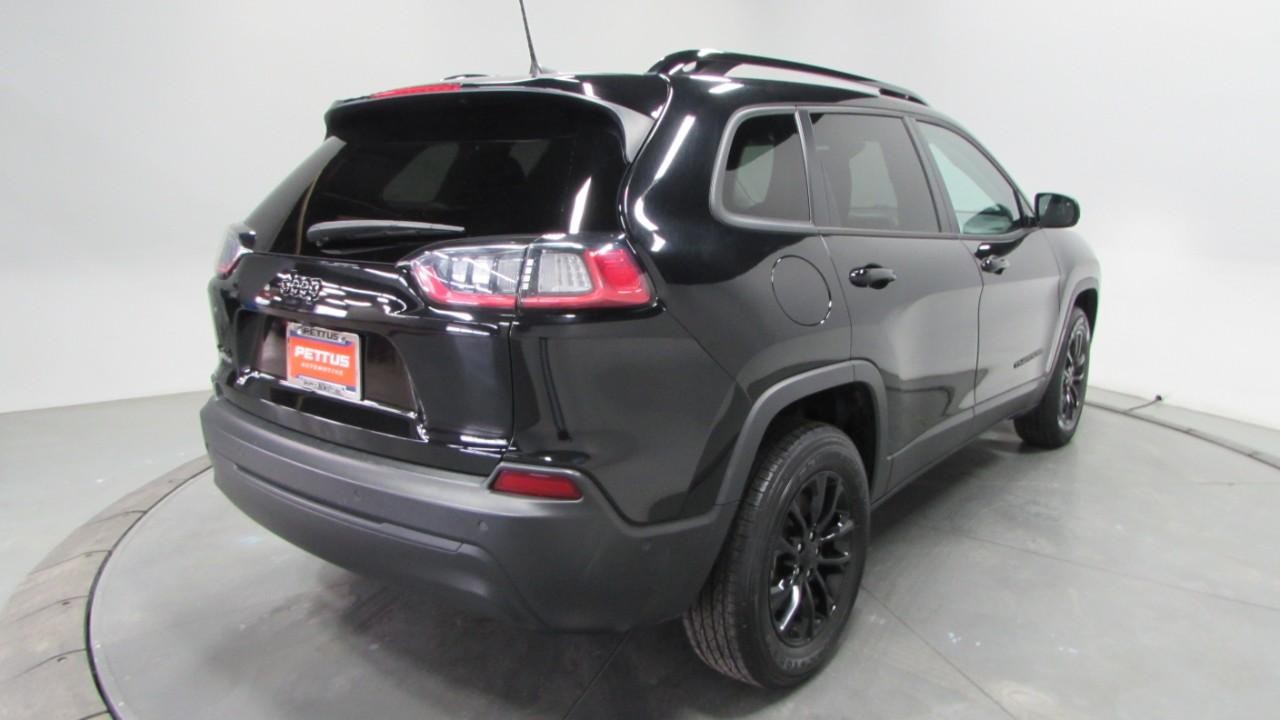 2023 Diamond Black Crystal Pearlcoat Jeep Cherokee Altitude 4X4 SUV