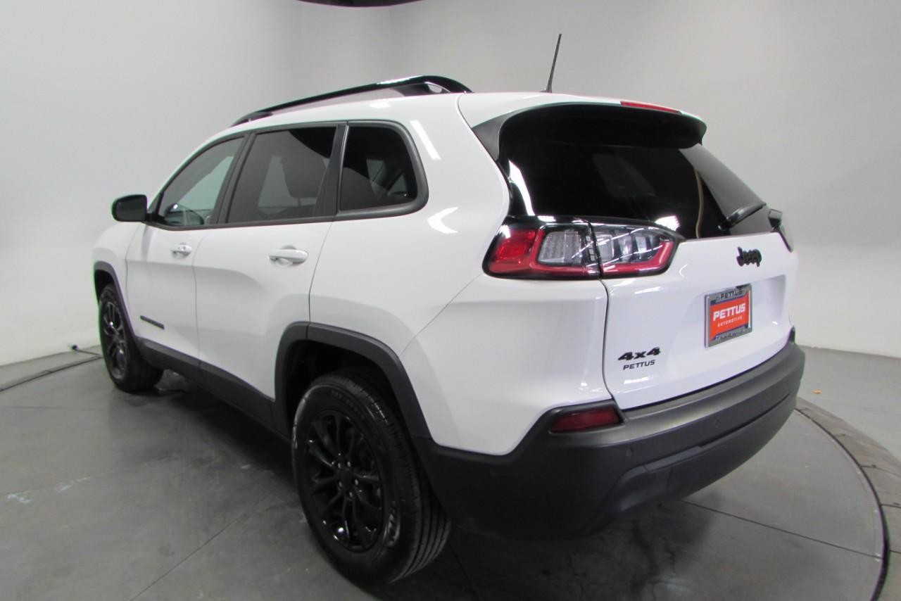 2023 Bright White Clearcoat Jeep Cherokee Altitude 4X4 SUV