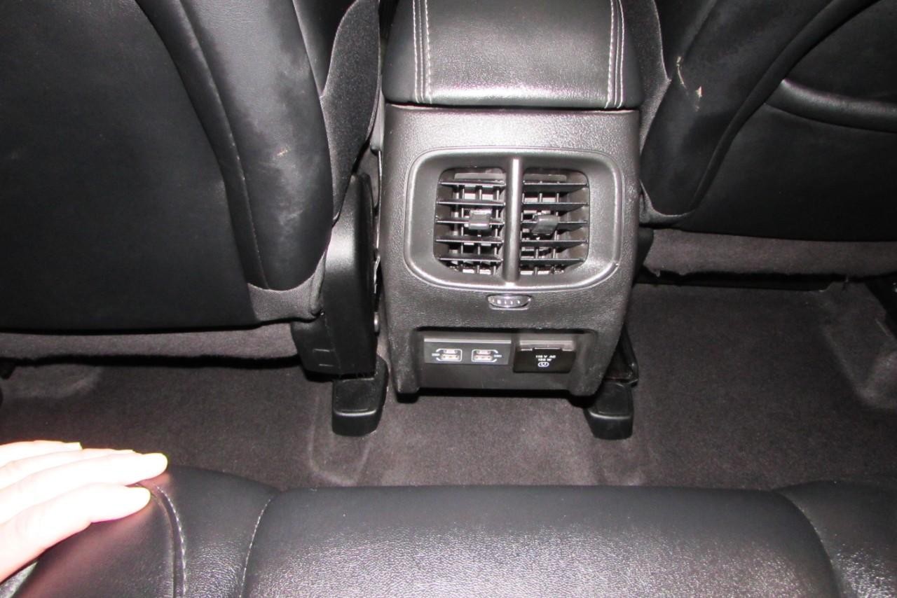 2023 Bright White Clearcoat Jeep Cherokee Altitude 4X4 SUV