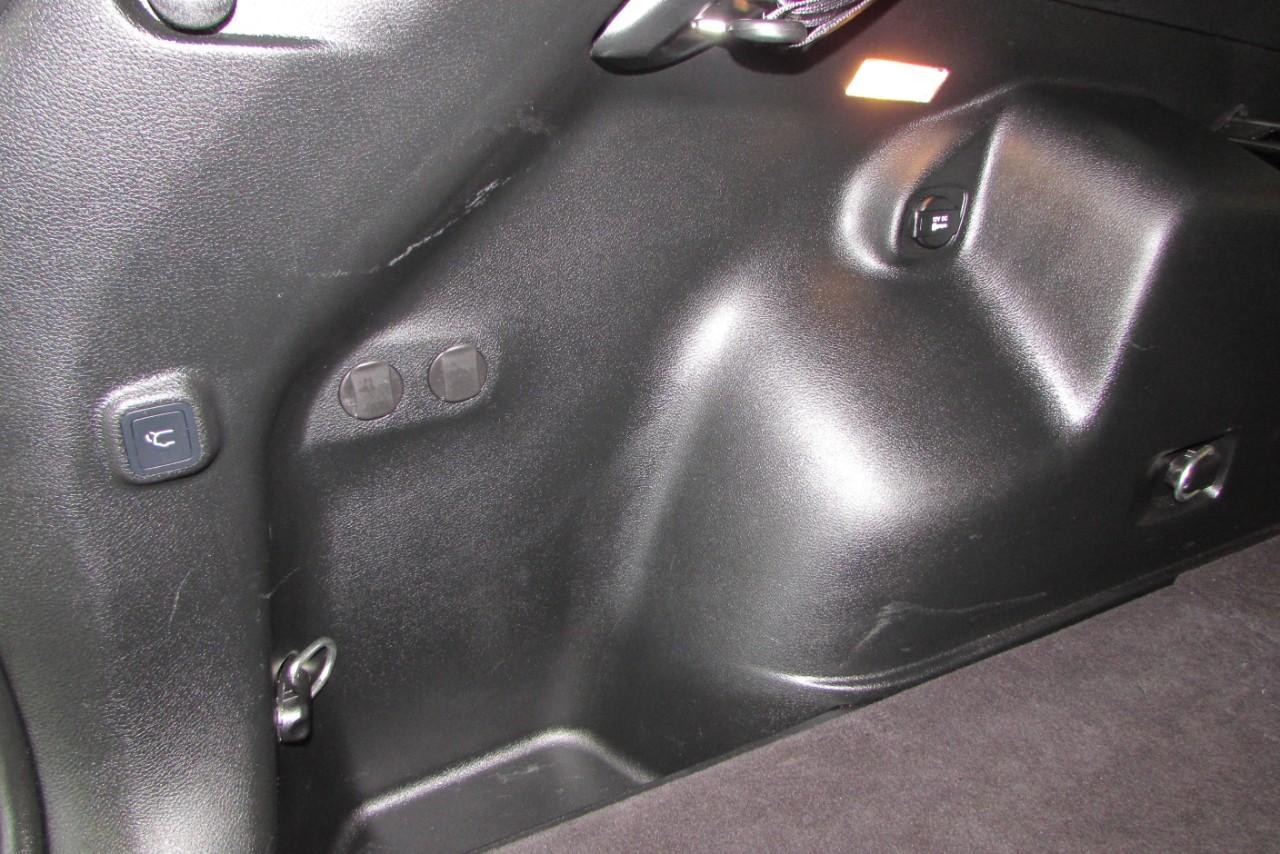 2023 Bright White Clearcoat Jeep Cherokee Altitude 4X4 SUV