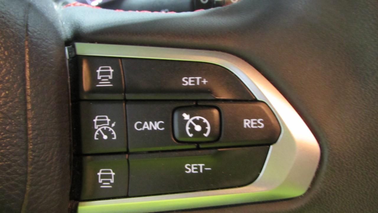 2023 Bright White Clearcoat Jeep Compass Trailhawk 4X4 SUV
