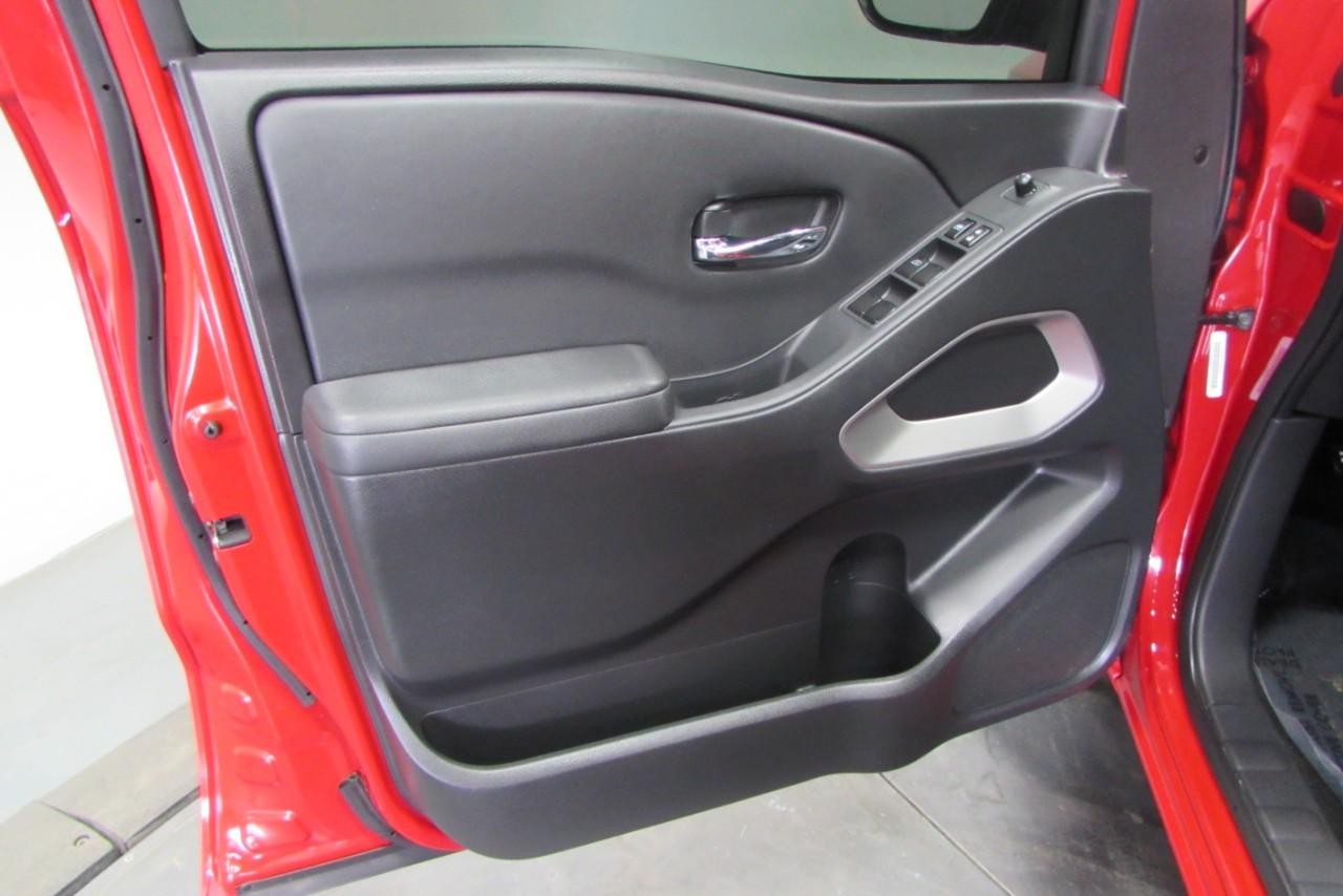 2022 Cardinal Red Tricoat Nissan Frontier SV RWD Truck