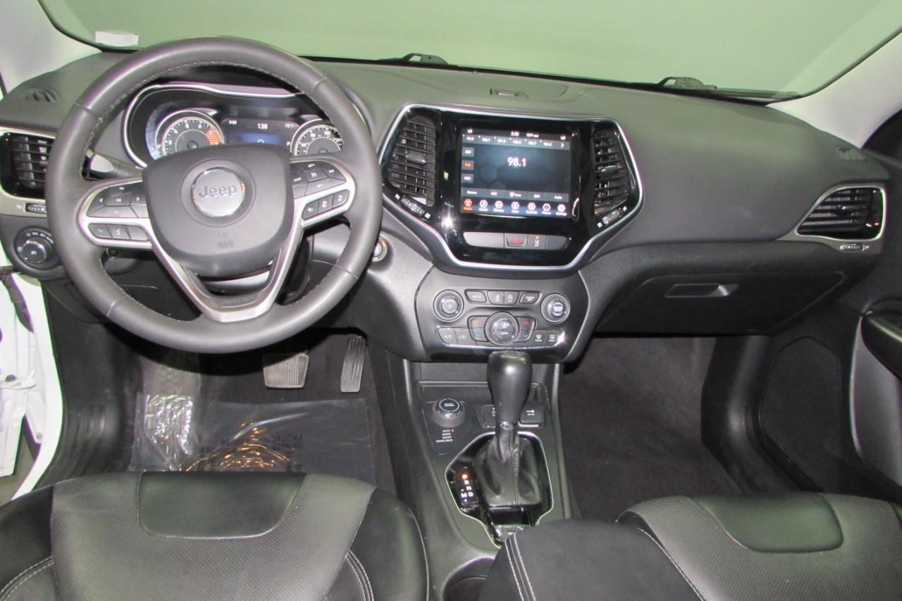 2022 Bright White Clearcoat Jeep Cherokee Limited 4X4 SUV