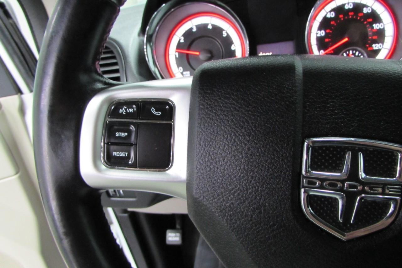 2013 Stone White Dodge Grand Caravan SE FWD Van