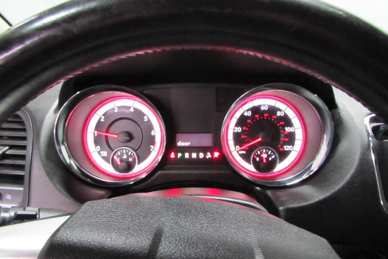 2013 Stone White Dodge Grand Caravan SE FWD Van