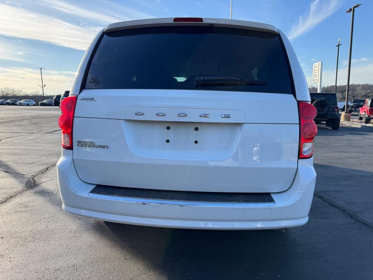 2013 Stone White Dodge Grand Caravan SE FWD Van