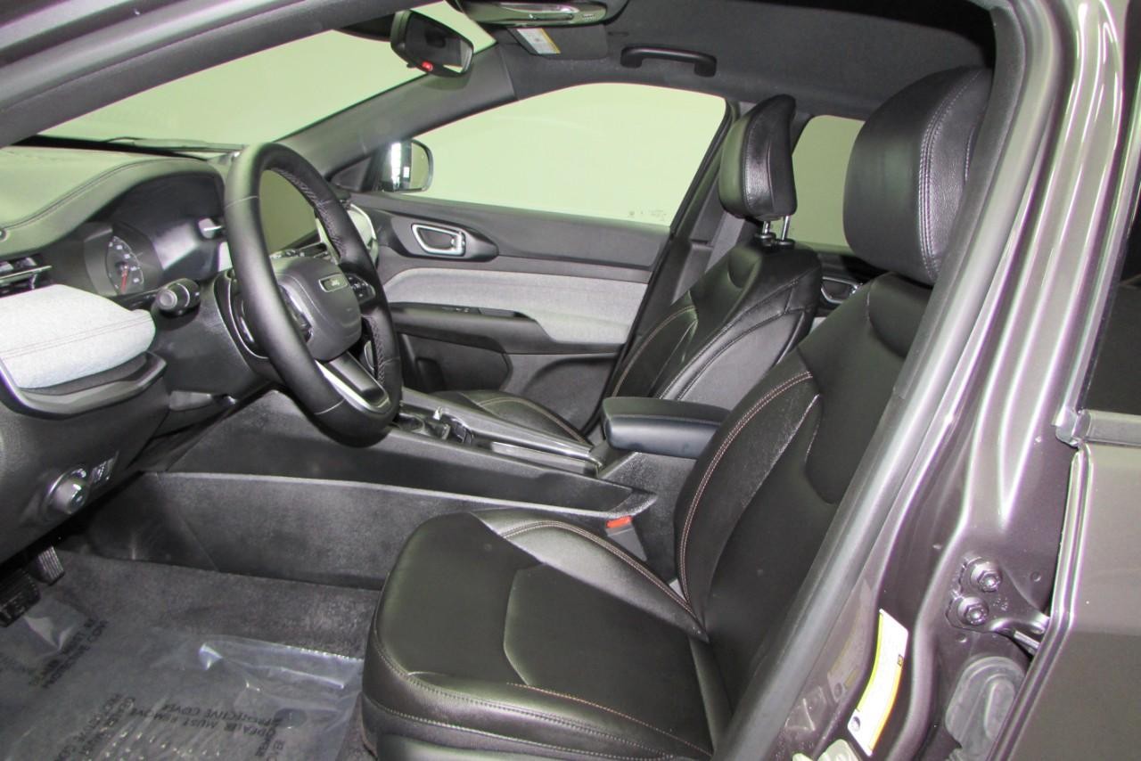 2024 Baltic Gray Metallic Clearcoat Jeep Compass Latitude Lux 4X4 SUV