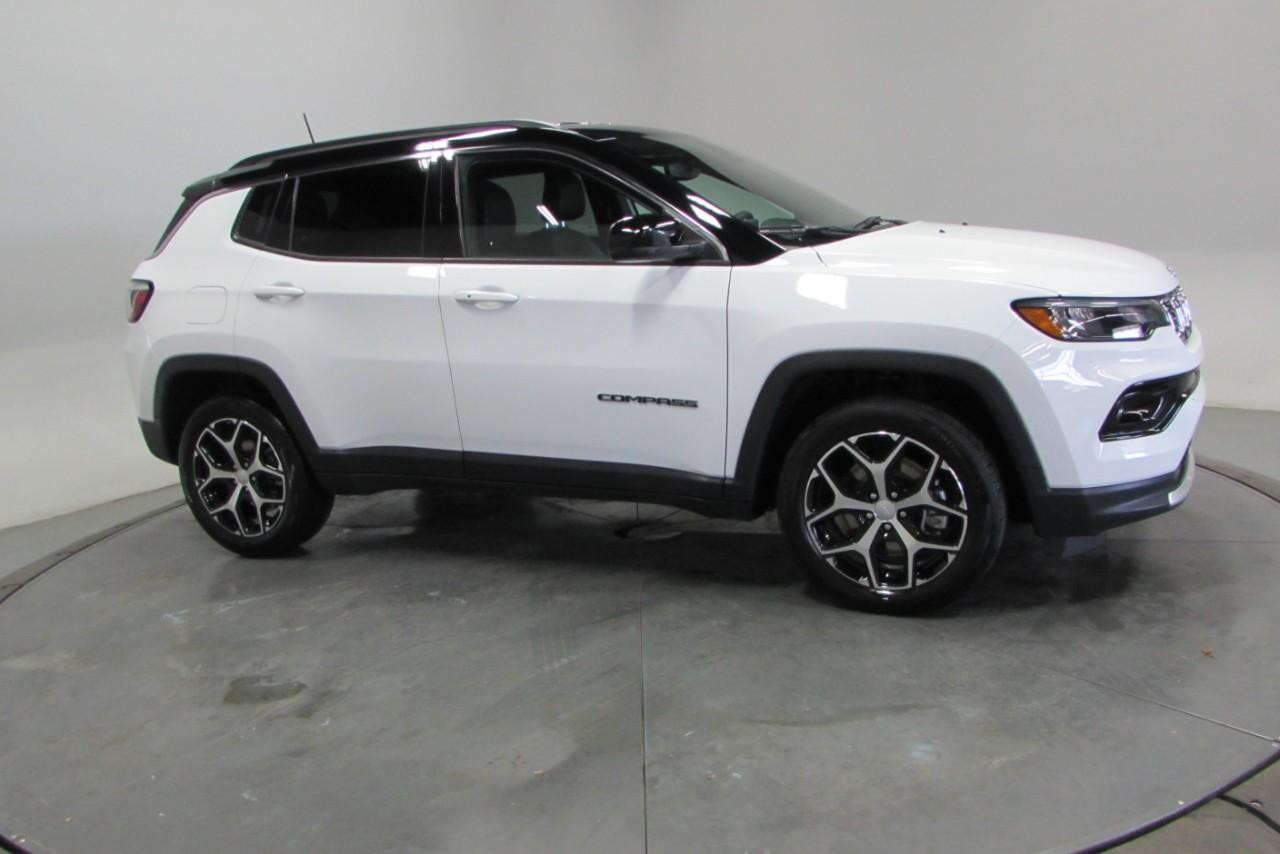 2024 Bright White Clearcoat Jeep Compass Limited 4X4 SUV