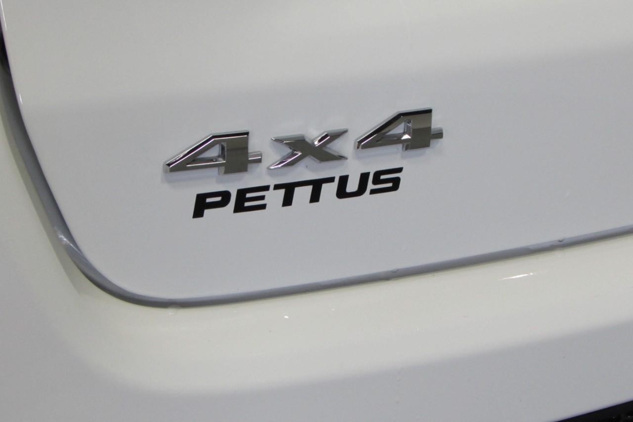 2024 Bright White Clearcoat Jeep Compass Limited 4X4 SUV