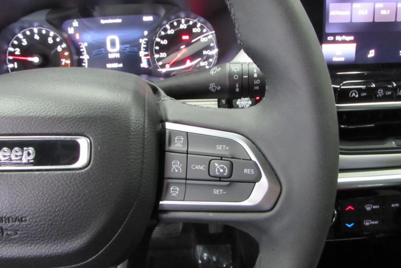 2024 Bright White Clearcoat Jeep Compass Limited 4X4 SUV