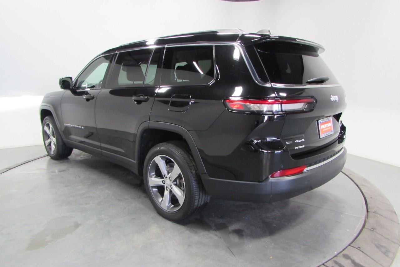2022 Diamond Black Crystal Pearlcoat Jeep Grand Cherokee L Limited 4X4 SUV
