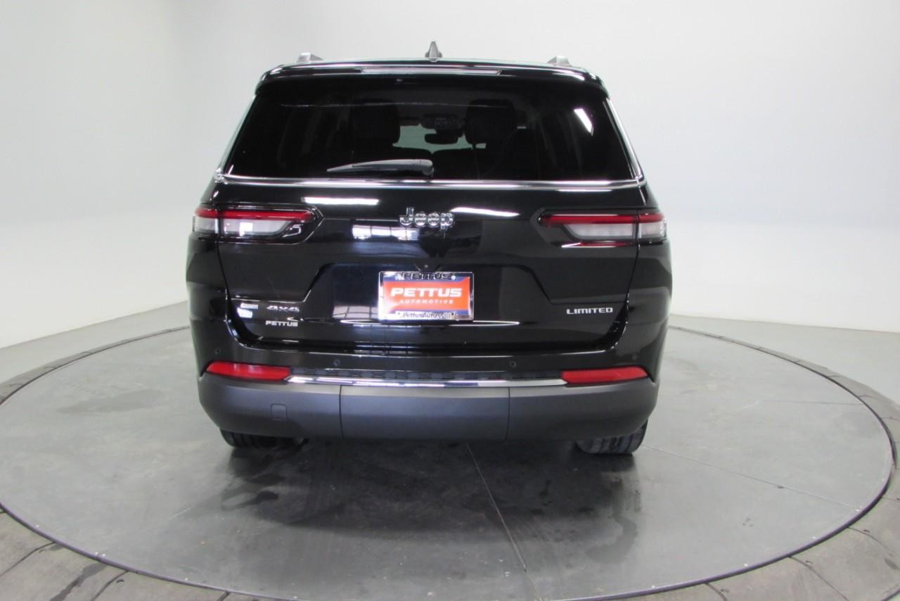 2022 Diamond Black Crystal Pearlcoat Jeep Grand Cherokee L Limited 4X4 SUV