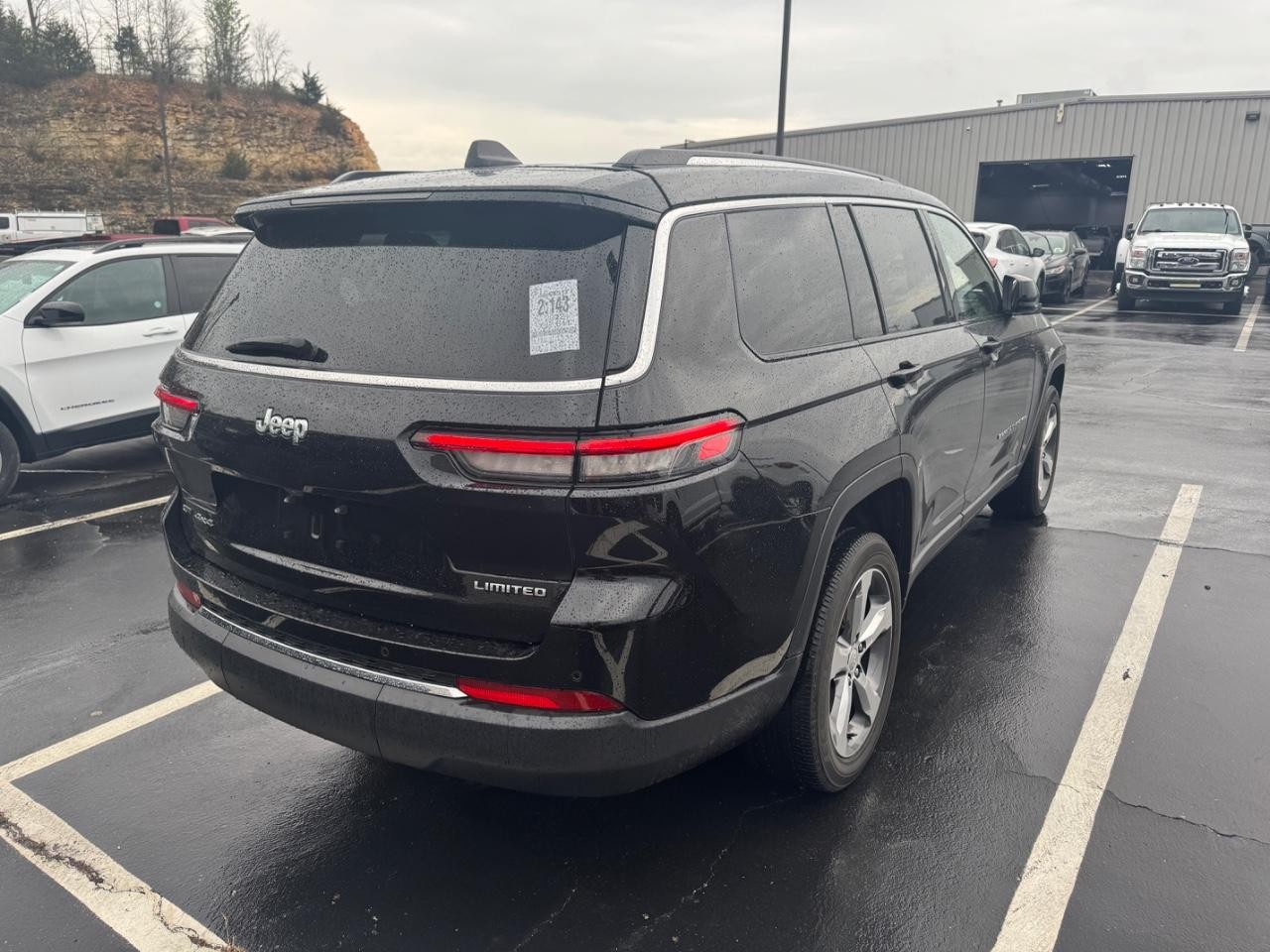 2022 Diamond Black Crystal Pearlcoat Jeep Grand Cherokee L Limited 4X4 SUV