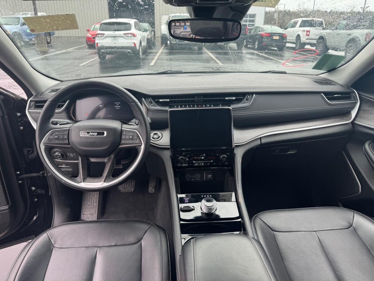 2022 Diamond Black Crystal Pearlcoat Jeep Grand Cherokee L Limited 4X4 SUV