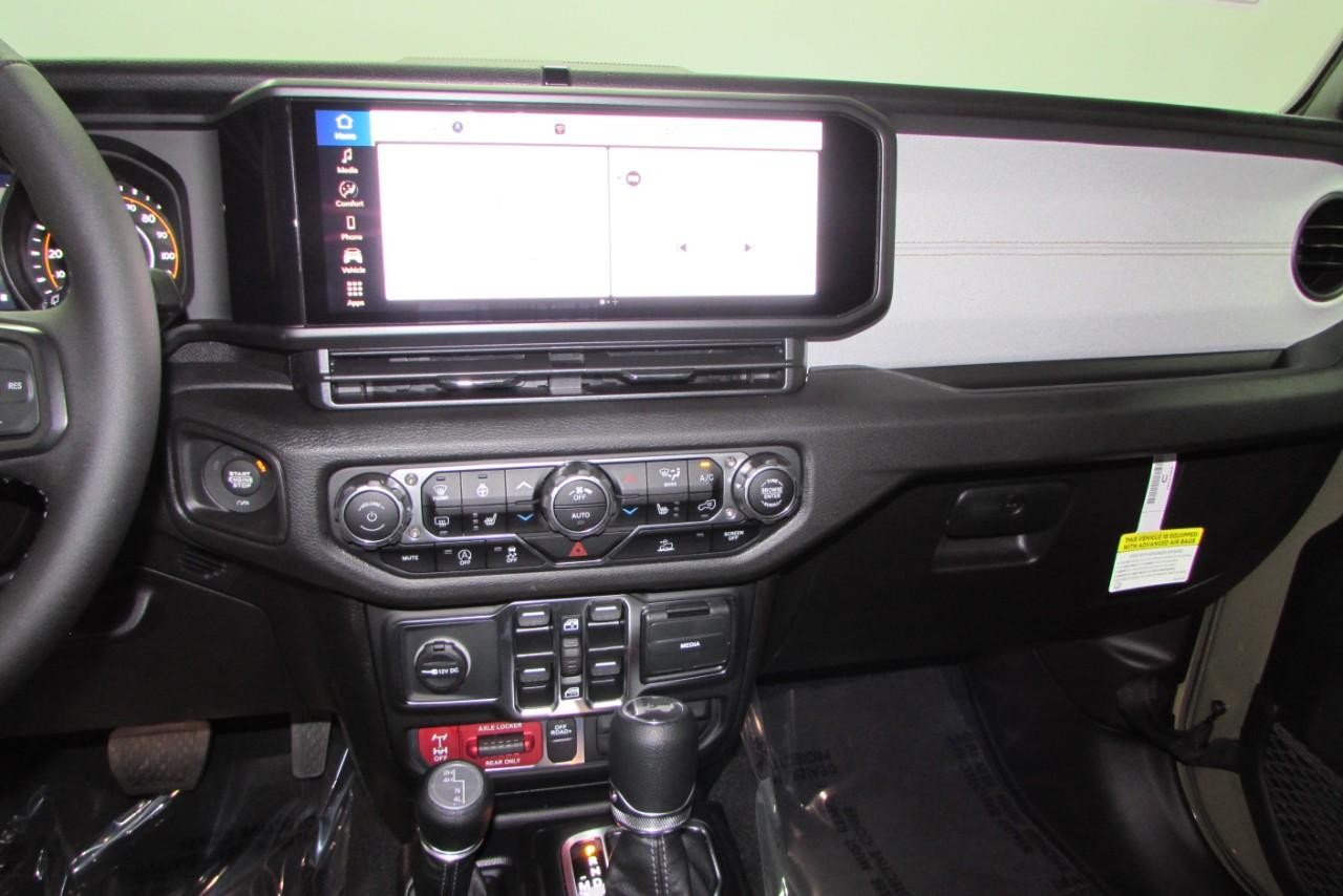 2025 41 Jeep Wrangler Willys 4X4 SUV