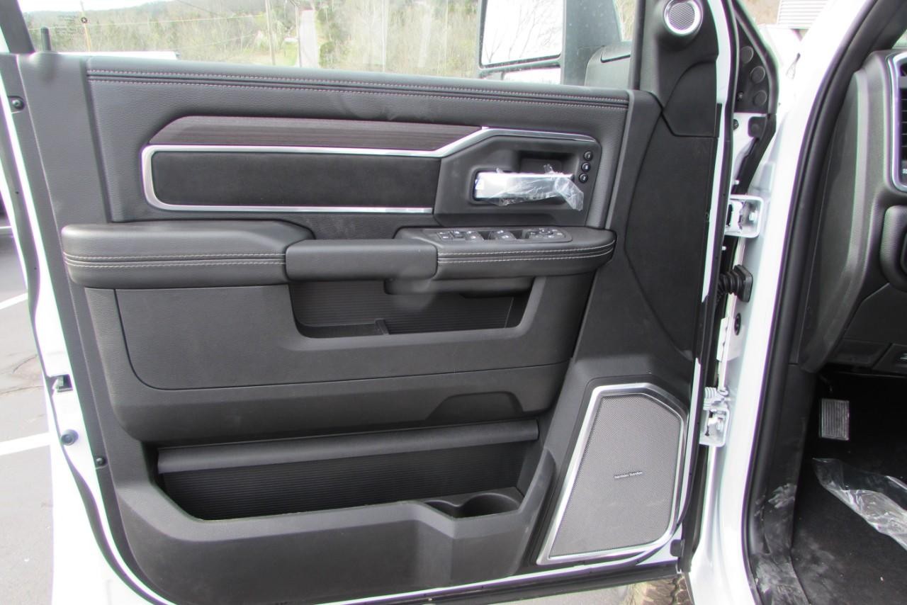 2025 Brigh White Ram 2500 Laramie 4X4 Truck