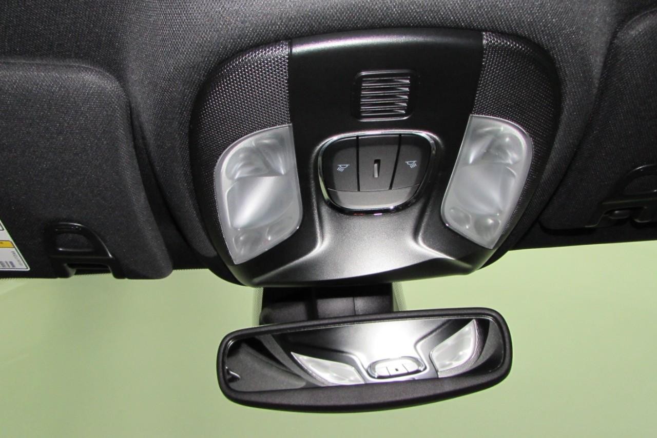 2024 Diamond Black Crystal Pearlcoat Jeep Compass Latitude Lux 4X4 SUV