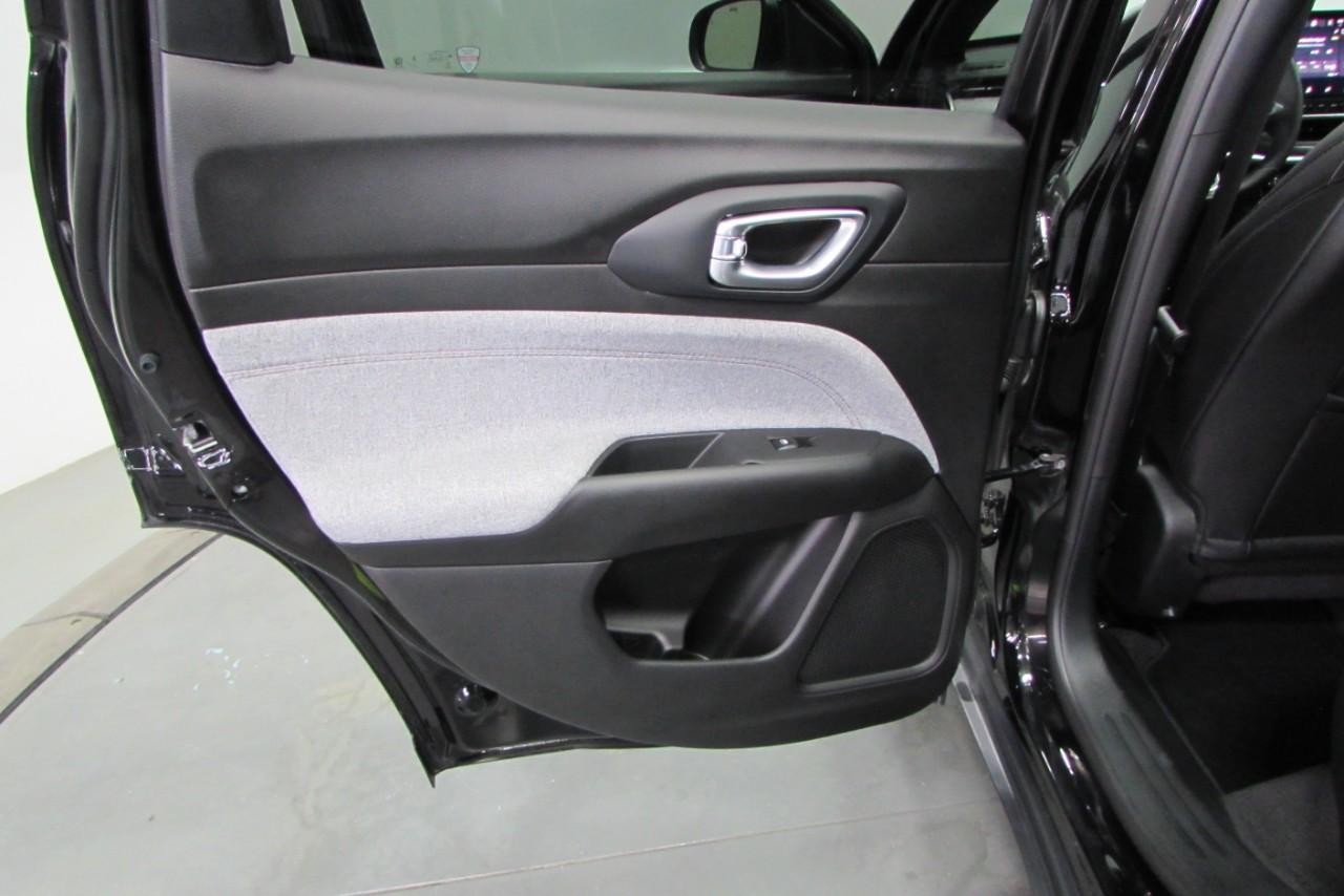 2024 Diamond Black Crystal Pearlcoat Jeep Compass Latitude Lux 4X4 SUV