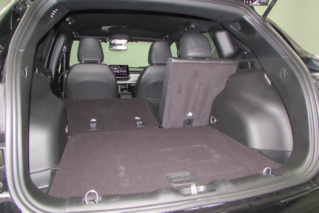 2024 Diamond Black Crystal Pearlcoat Jeep Compass Latitude Lux 4X4 SUV