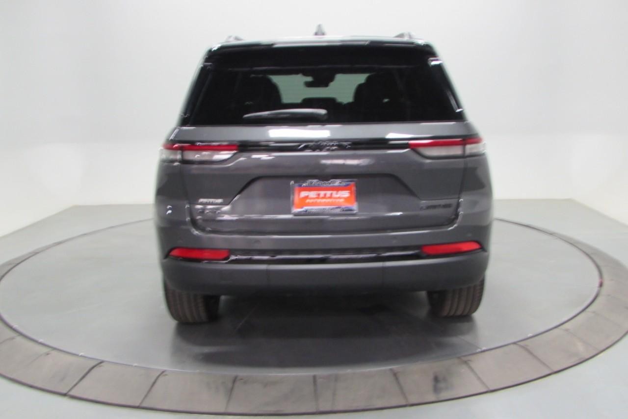 2025 Baltic Gray Metallic Clearcoat Jeep Grand Cherokee Limited 4X4 SUV