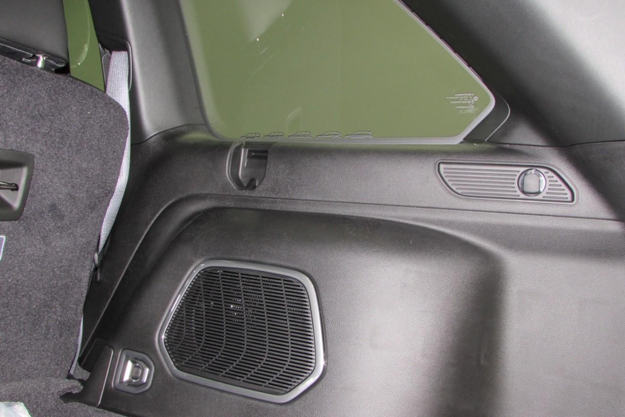 2025 Baltic Gray Metallic Clearcoat Jeep Grand Cherokee Limited 4X4 SUV