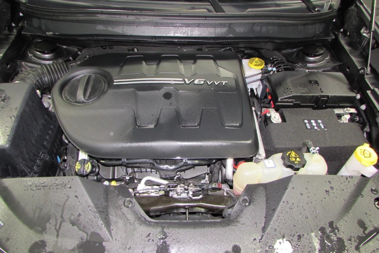 2021 Sting-Gray Clearcoat Jeep Cherokee Limited 4X4 SUV