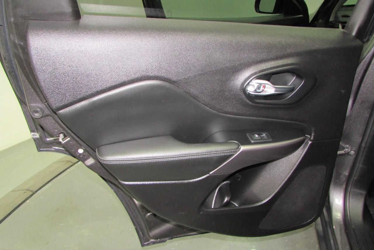 2021 Sting-Gray Clearcoat Jeep Cherokee Limited 4X4 SUV