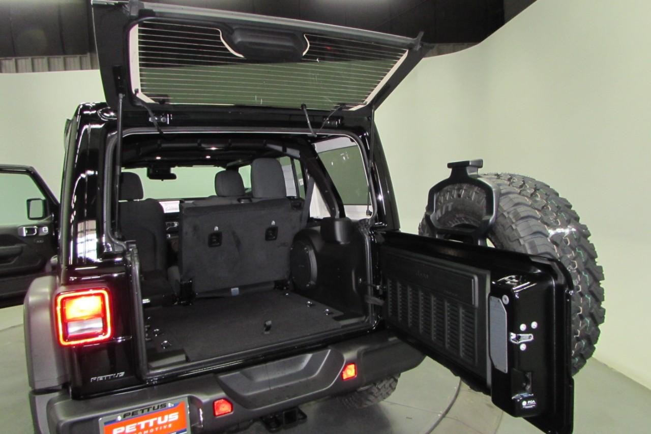 2025 Black Clearcoat Jeep Wrangler Willys 4X4 SUV