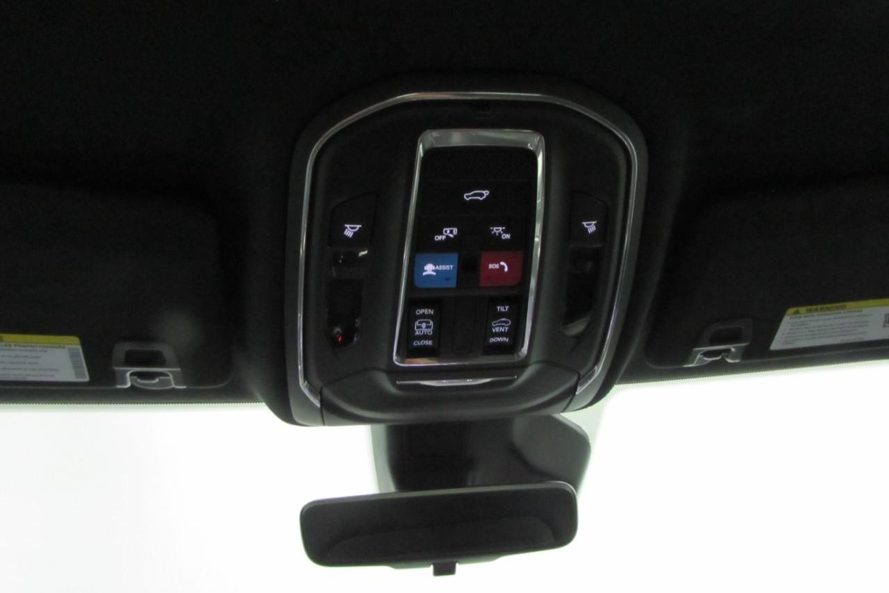 2025 Baltic Gray Metallic Clearcoat Jeep Grand Cherokee Altitude X 4X4 SUV
