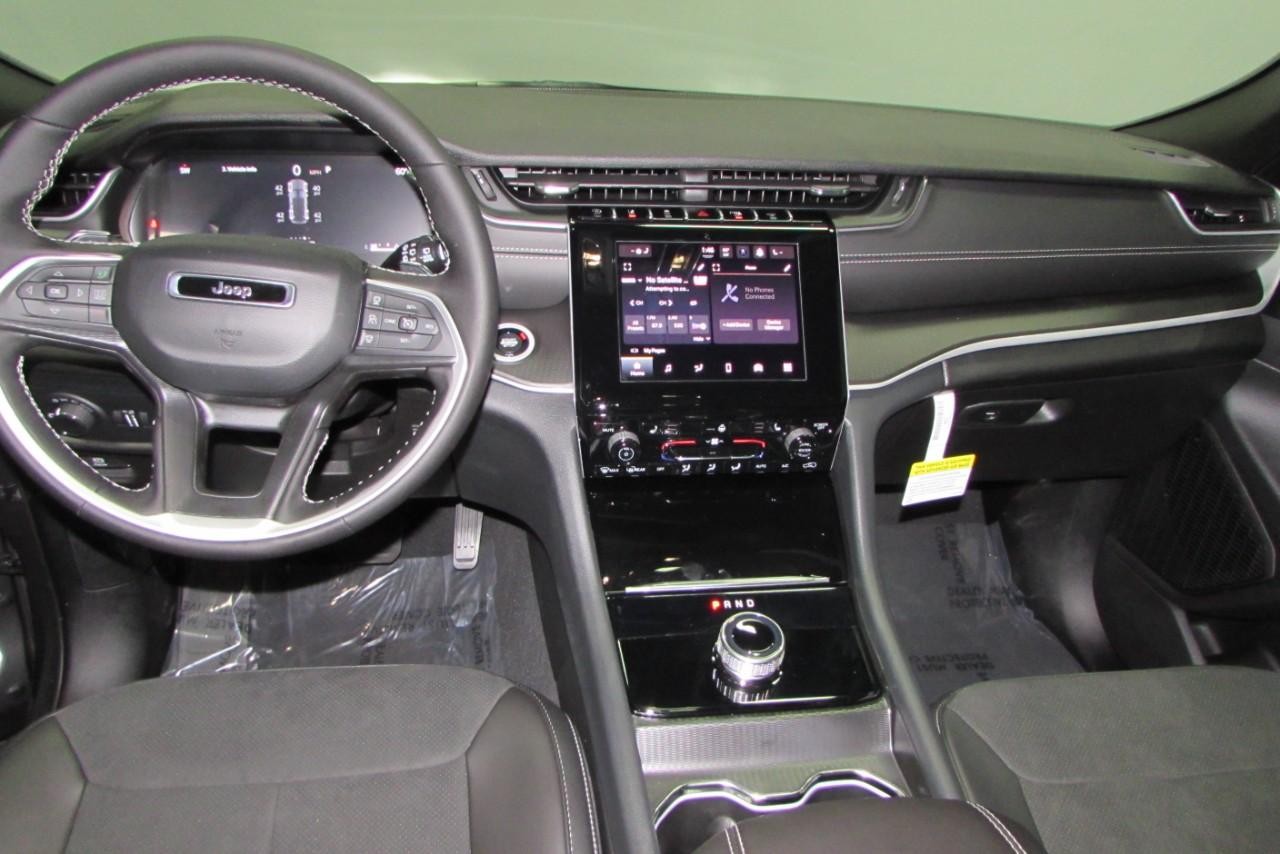 2025 Baltic Gray Metallic Clearcoat Jeep Grand Cherokee Altitude X 4X4 SUV
