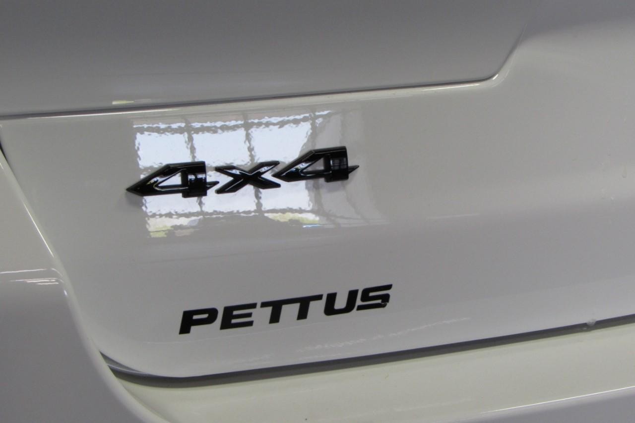 2025 Bright White Clearcoat Jeep Grand Cherokee L Altitude X 4X4 SUV
