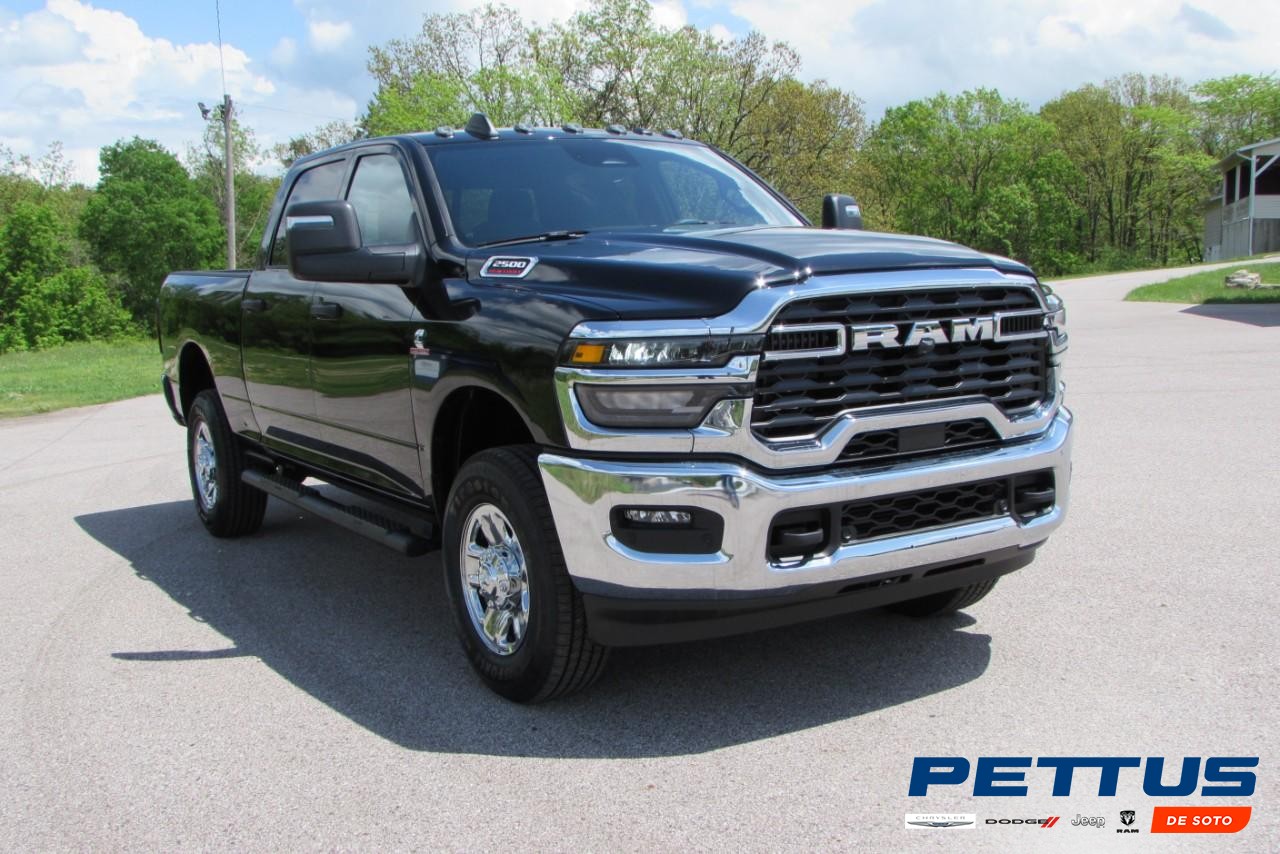 2025 Diamond Black Crystal Pearlcoat Ram 2500 Tradesman Truck