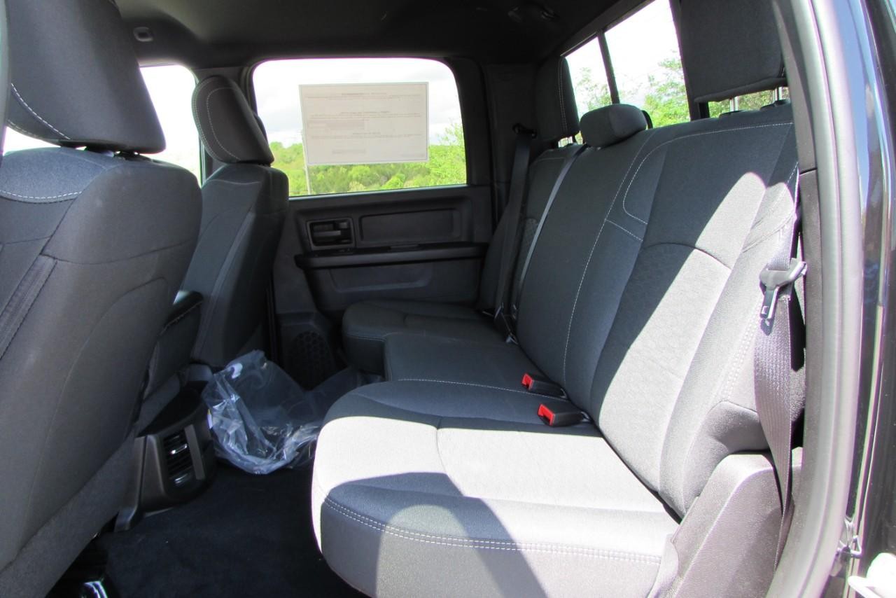 2025 Diamond Black Crystal Pearlcoat Ram 2500 Tradesman 4X4 Truck