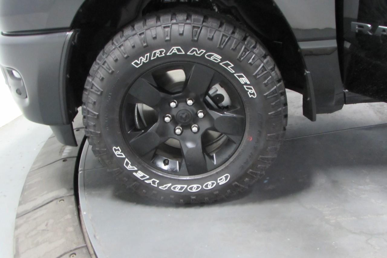 2025 Diamond Black Crystal Pearlcoat Ram 1500 Tradesman 4X4 Truck