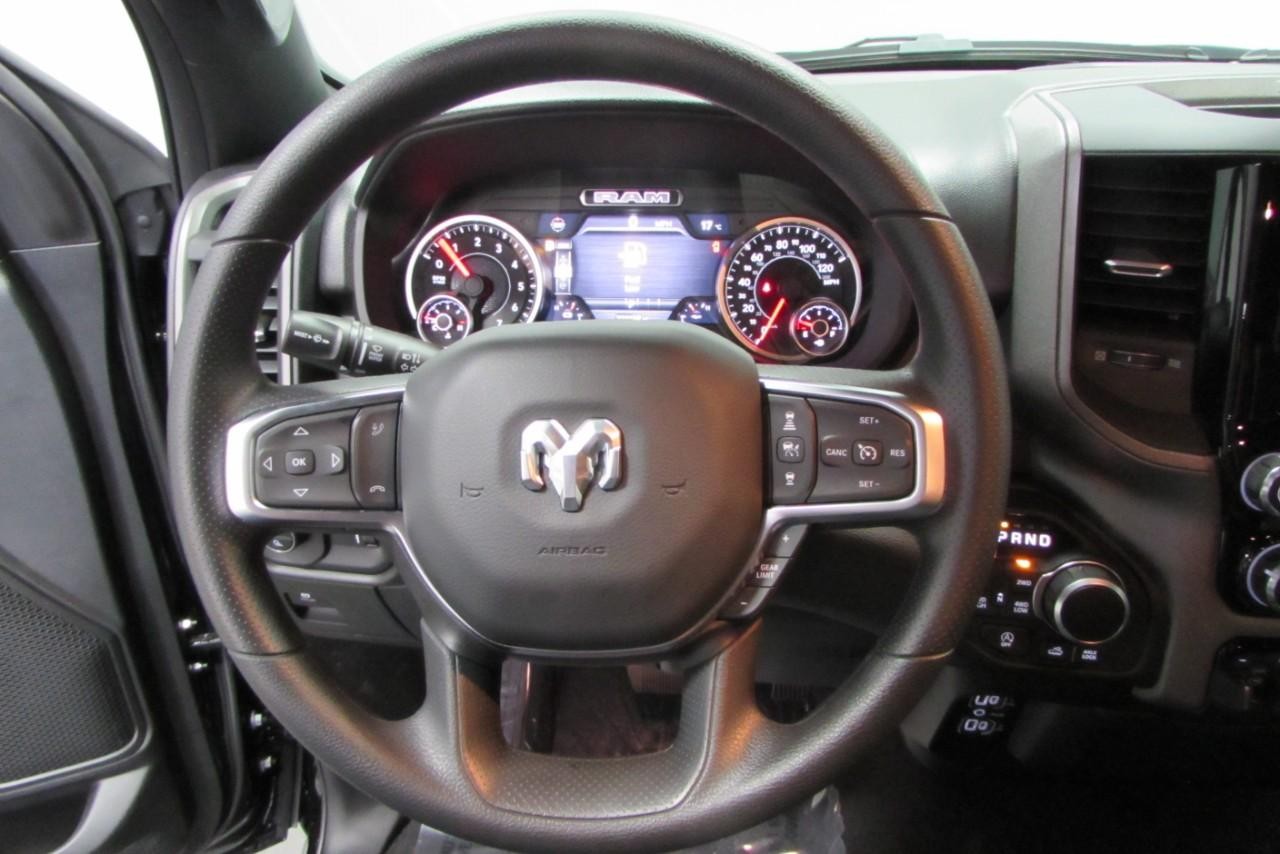2025 Diamond Black Crystal Pearlcoat Ram 1500 Tradesman 4X4 Truck
