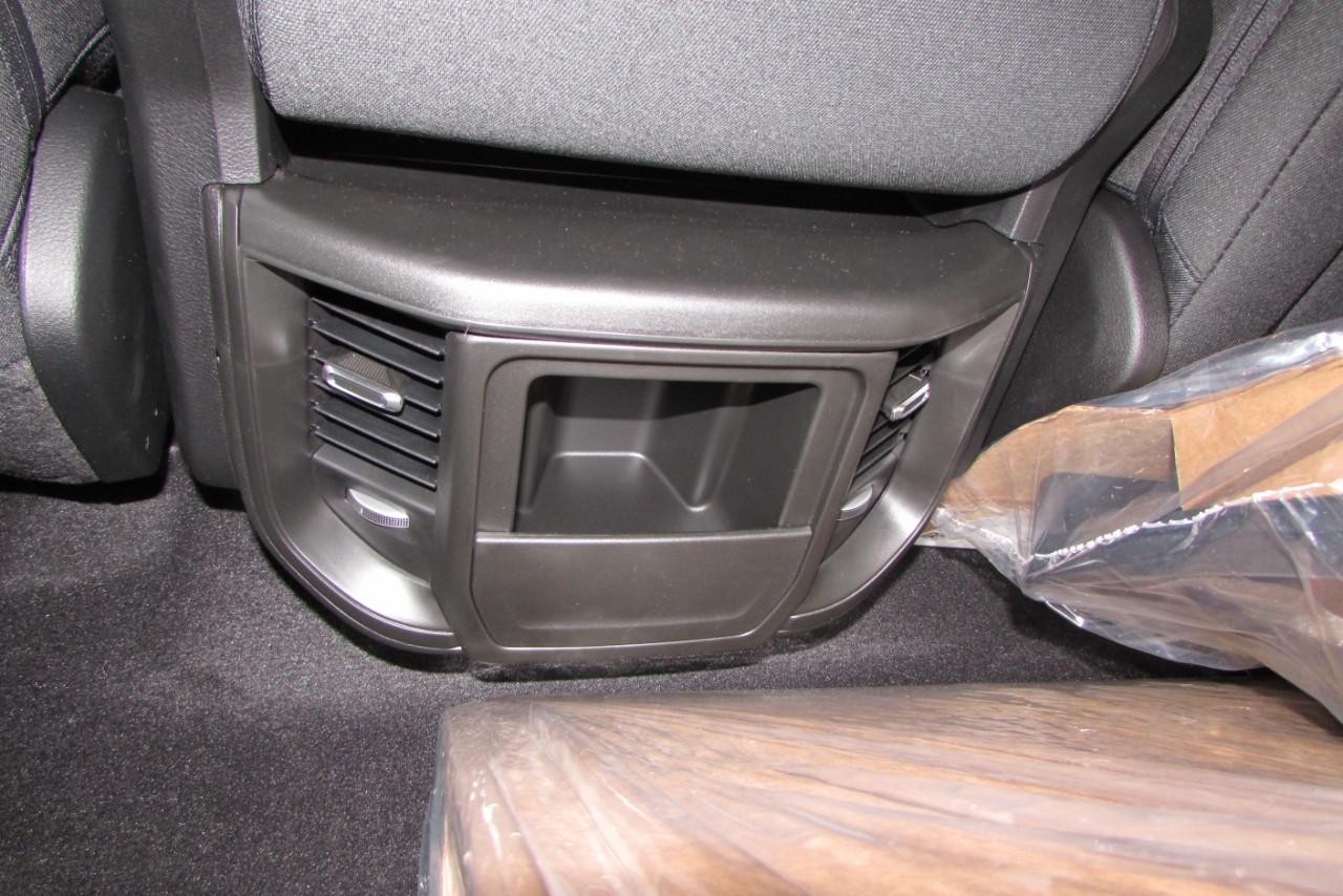2025 Diamond Black Crystal Pearlcoat Ram 1500 Tradesman 4X4 Truck