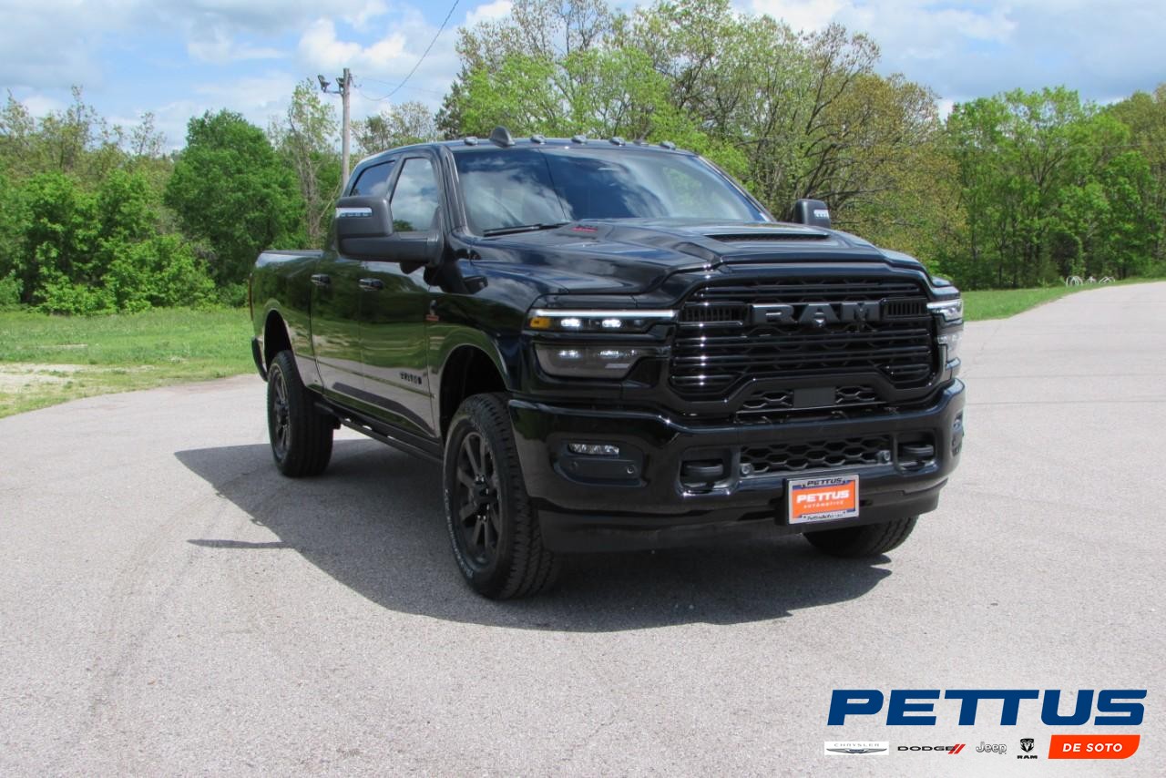 2025 Diamond Black Crystal Pearlcoat Ram 2500 Laramie Truck