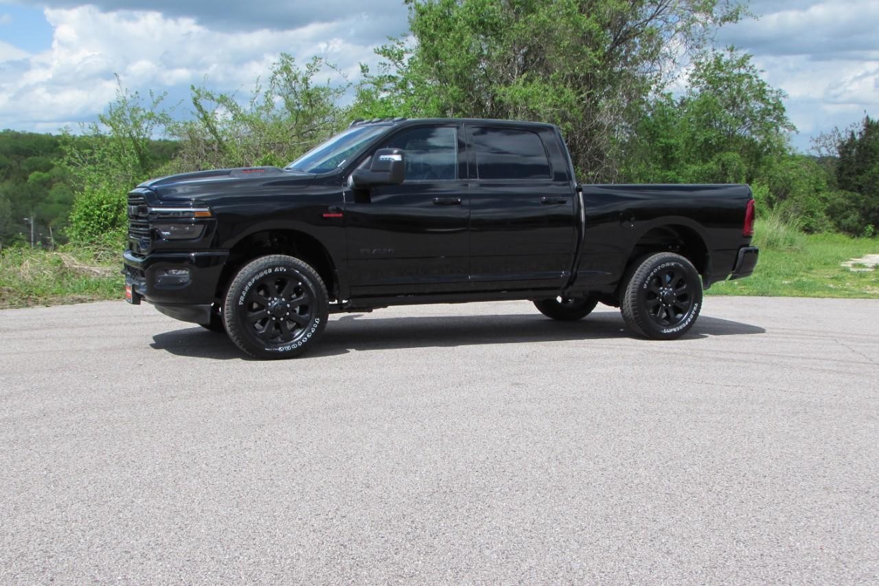 2025 Diamond Black Crystal Pearlcoat Ram 2500 Laramie 4X4 Truck