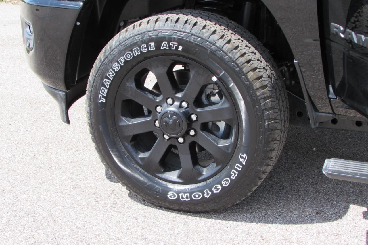 2025 Diamond Black Crystal Pearlcoat Ram 2500 Laramie 4X4 Truck
