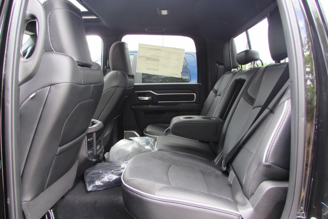 2025 Diamond Black Crystal Pearlcoat Ram 2500 Laramie 4X4 Truck