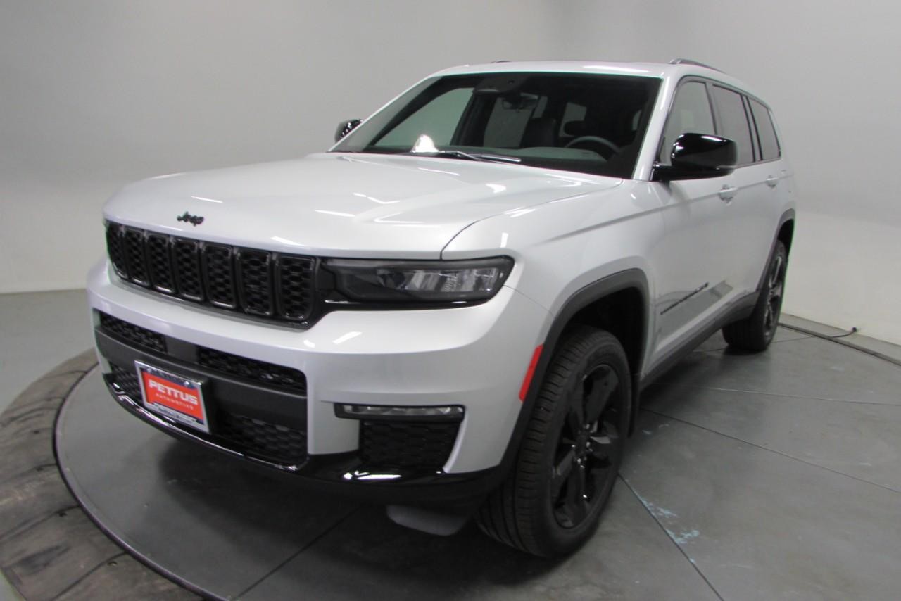 2025 Silver Zynith Jeep Grand Cherokee L Limited 4X4 SUV