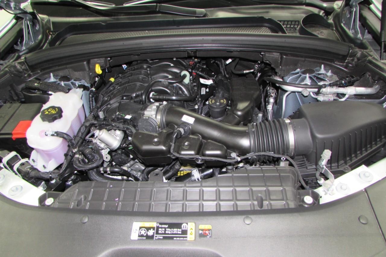 2025 Silver Zynith Jeep Grand Cherokee L Limited 4X4 SUV