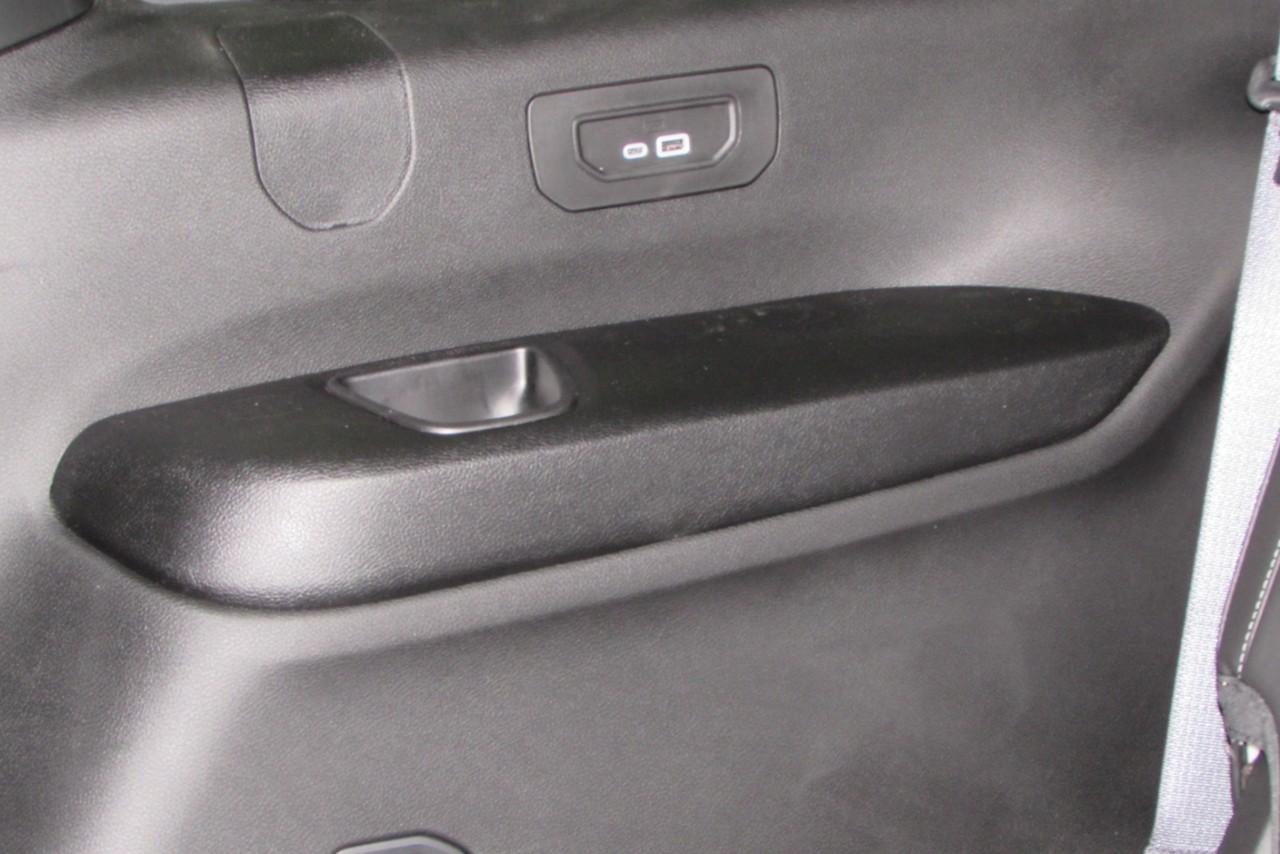 2025 Silver Zynith Jeep Grand Cherokee L Limited 4X4 SUV