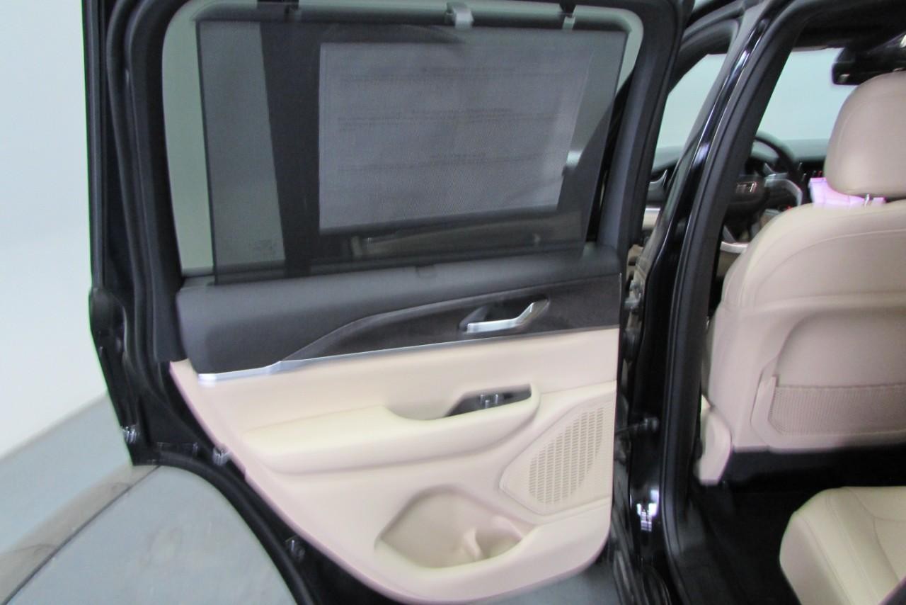 2025 Diamond Black Crystal Pearlcoat Jeep Grand Cherokee Limited 4X4 SUV