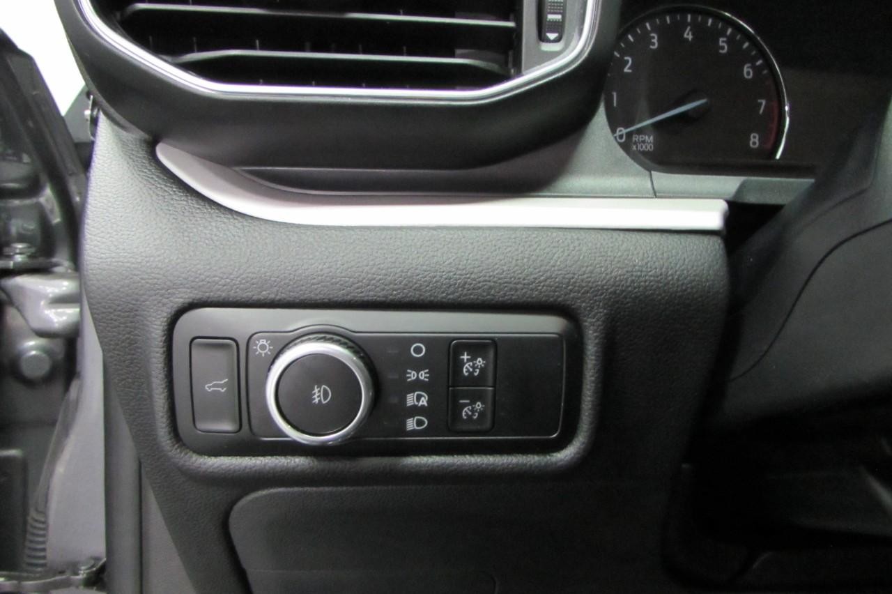 Ford Explorer Vehicle Full-screen Gallery Image 13