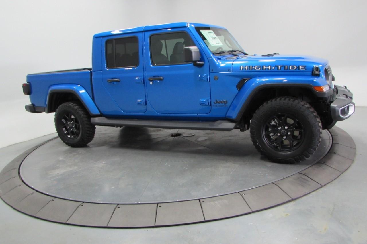 2025 Hydro Blue Pearlcoat Jeep Gladiator Willys 4X4 Truck