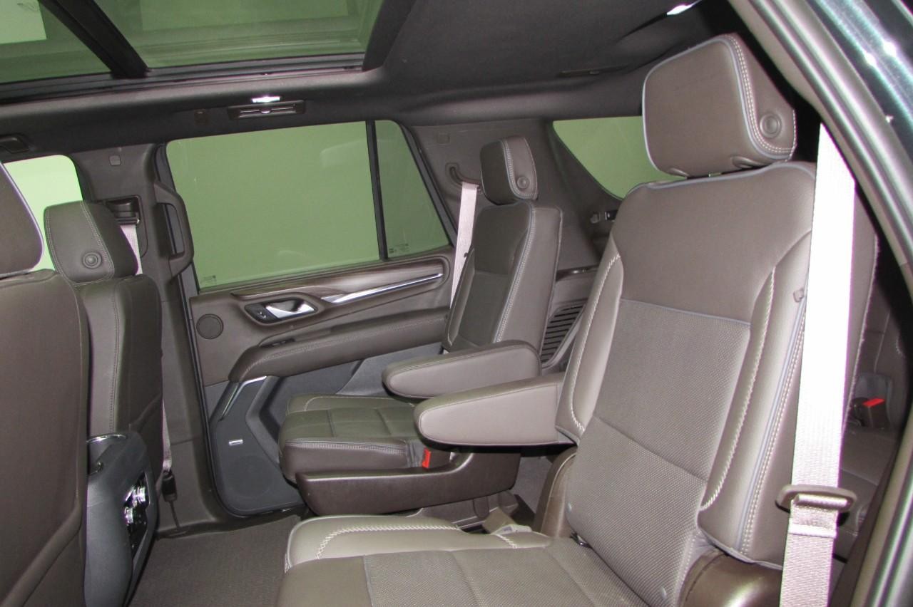 2022 Hunter Metallic GMC Yukon Denali 4X4 SUV