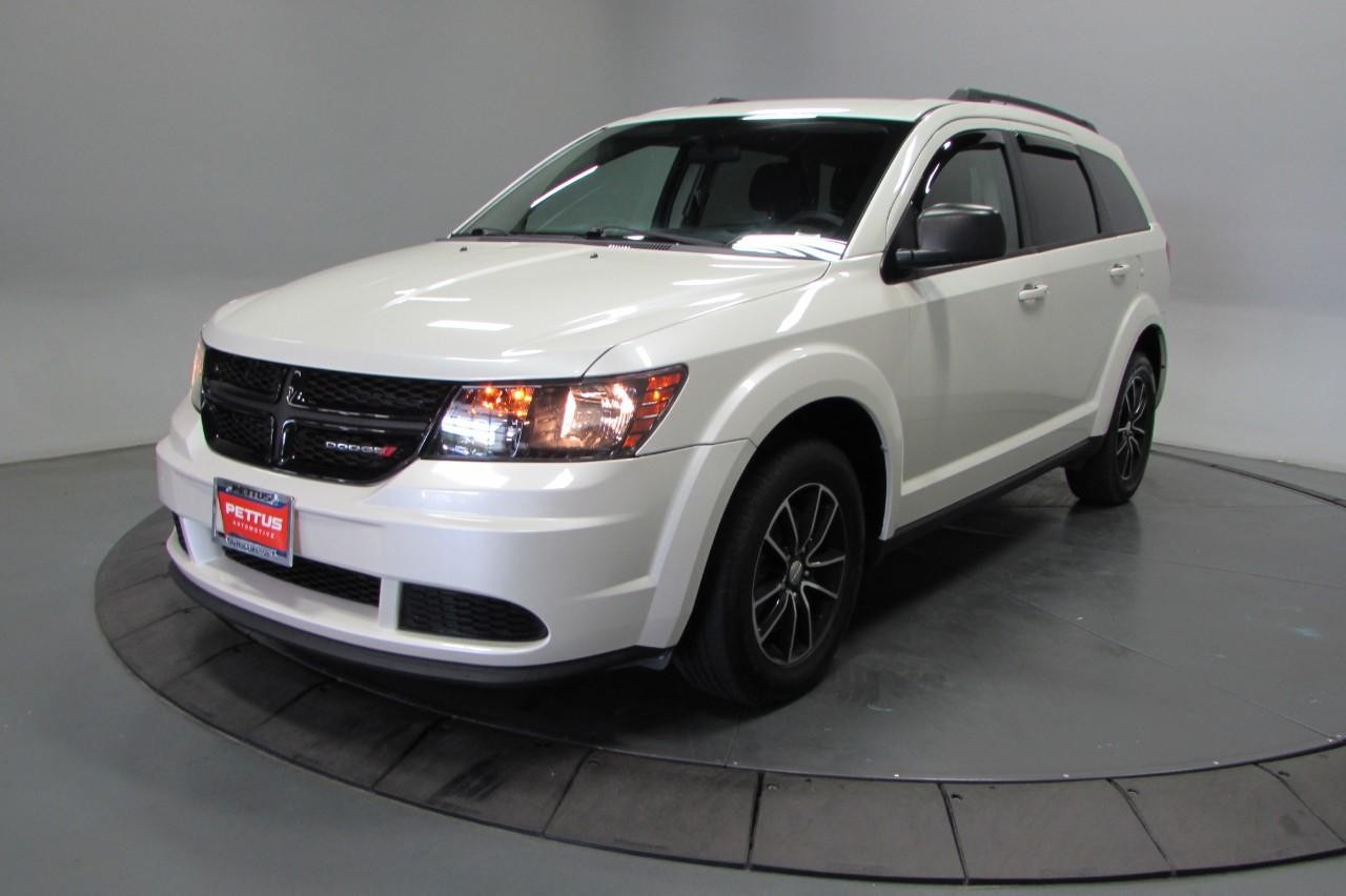 2017 Vice White Dodge Journey SE FWD SUV
