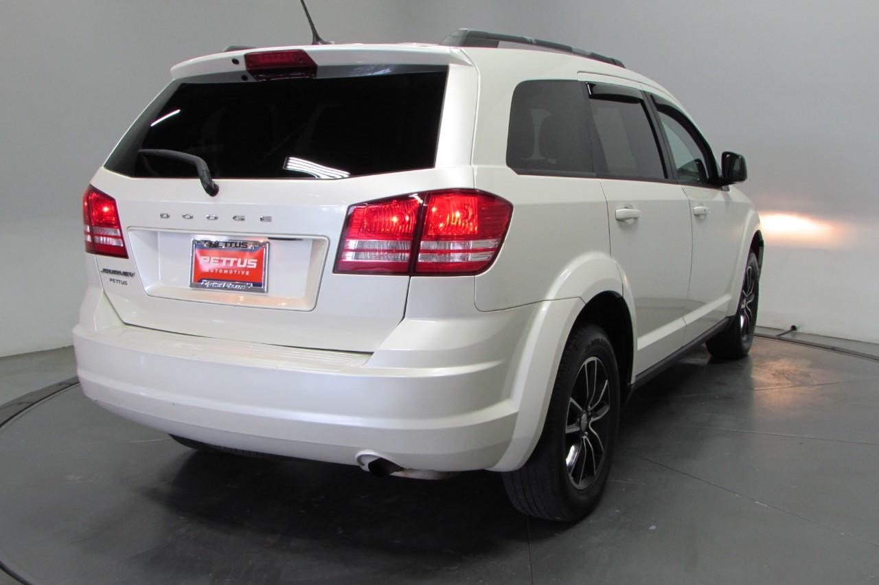 2017 Vice White Dodge Journey SE FWD SUV